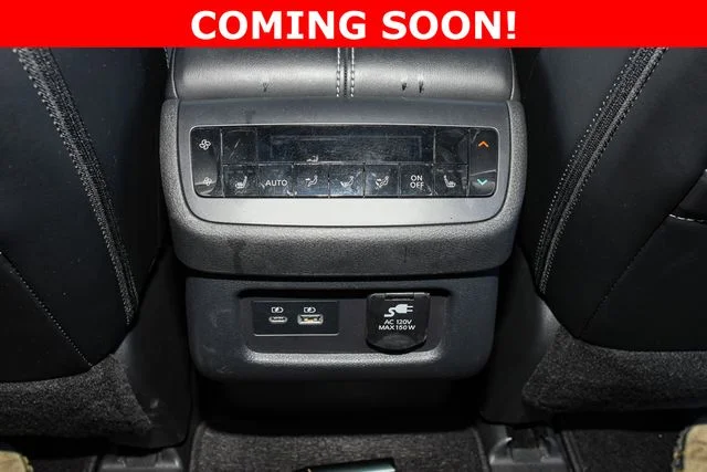 Used 2024 Beige Nissan Platinum image 32