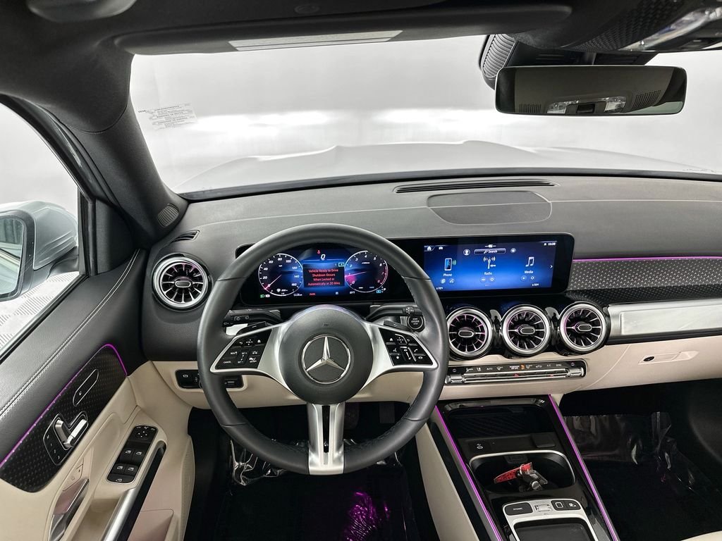 Used 2026  Mercedes-Benz GLB 250 image 21
