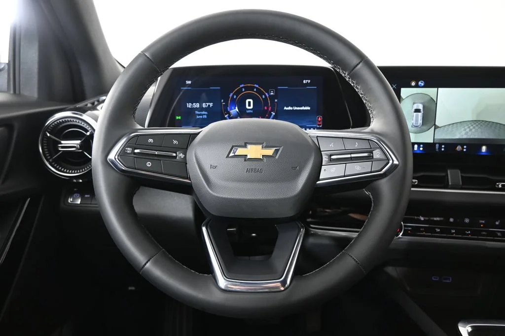 New 2026 Mosaic Black Metallic Chevrolet LT image 32