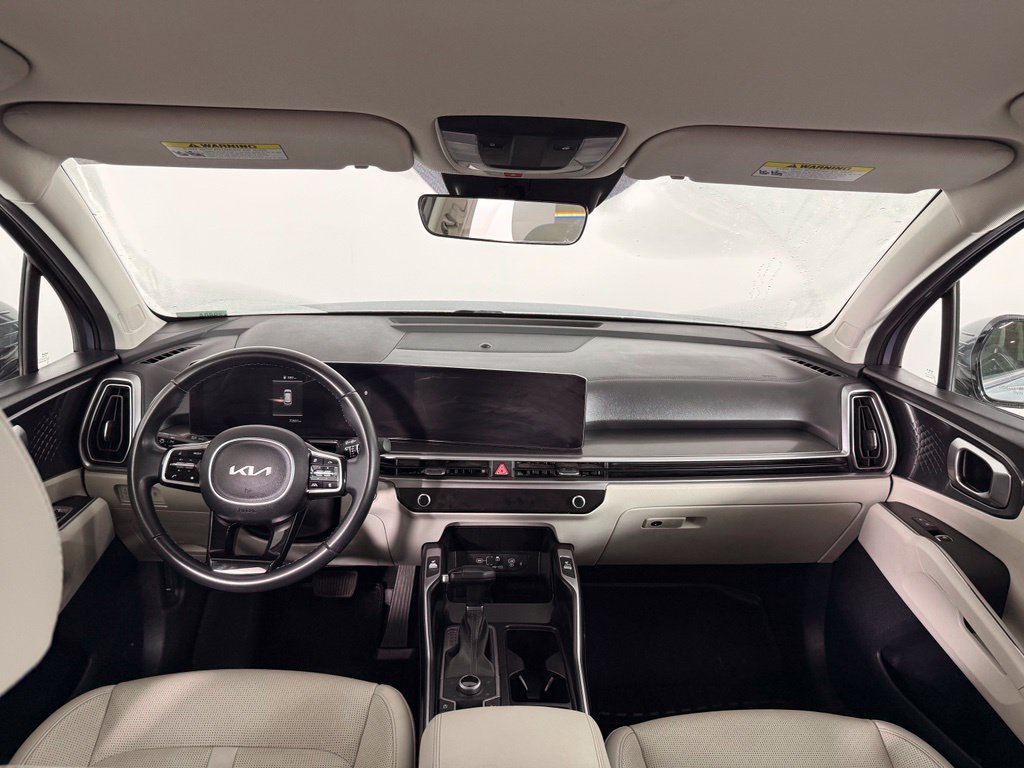 Used 2025 Silver Kia S image 6