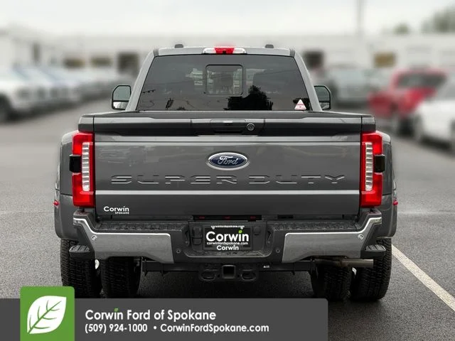 New 2026 Carbonized Gray Metallic Ford XLT image 15