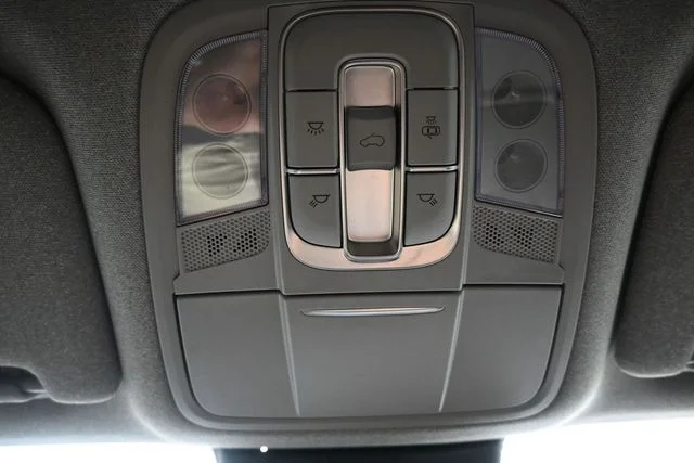Used 2020 Gray Hyundai Limited image 43
