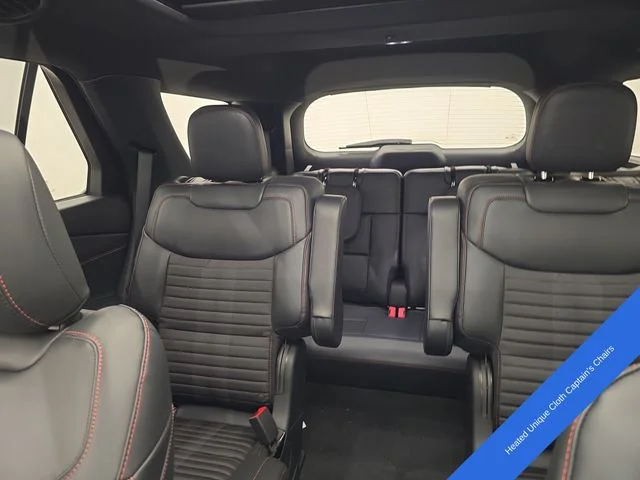 New 2026 Star White Metallic Tri-Coat Ford ST-Line image 26