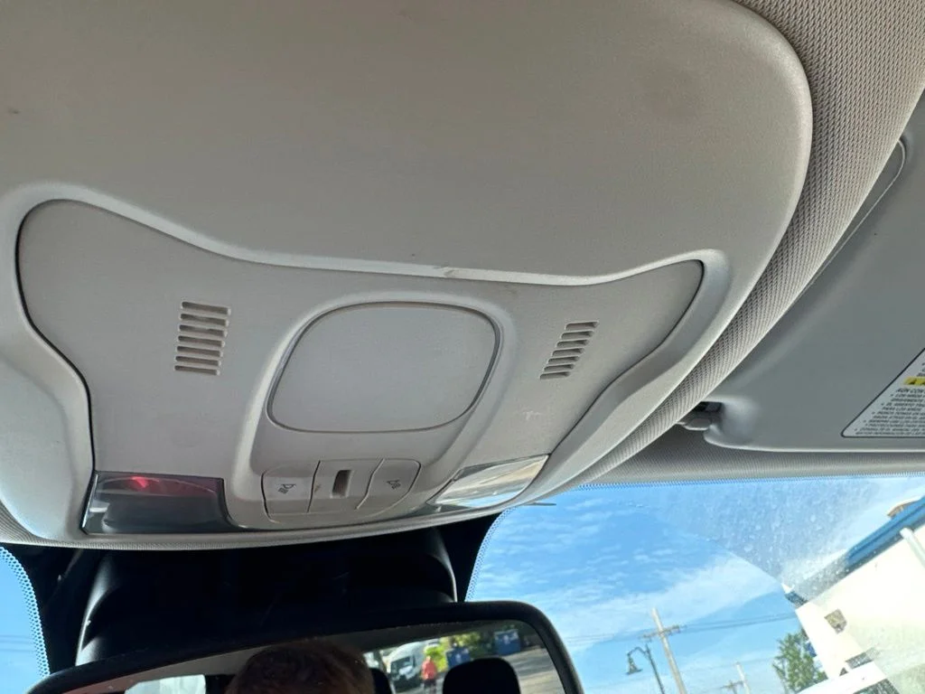 Certified Used 2020 Alpine White Clearcoat Jeep Latitude image 25