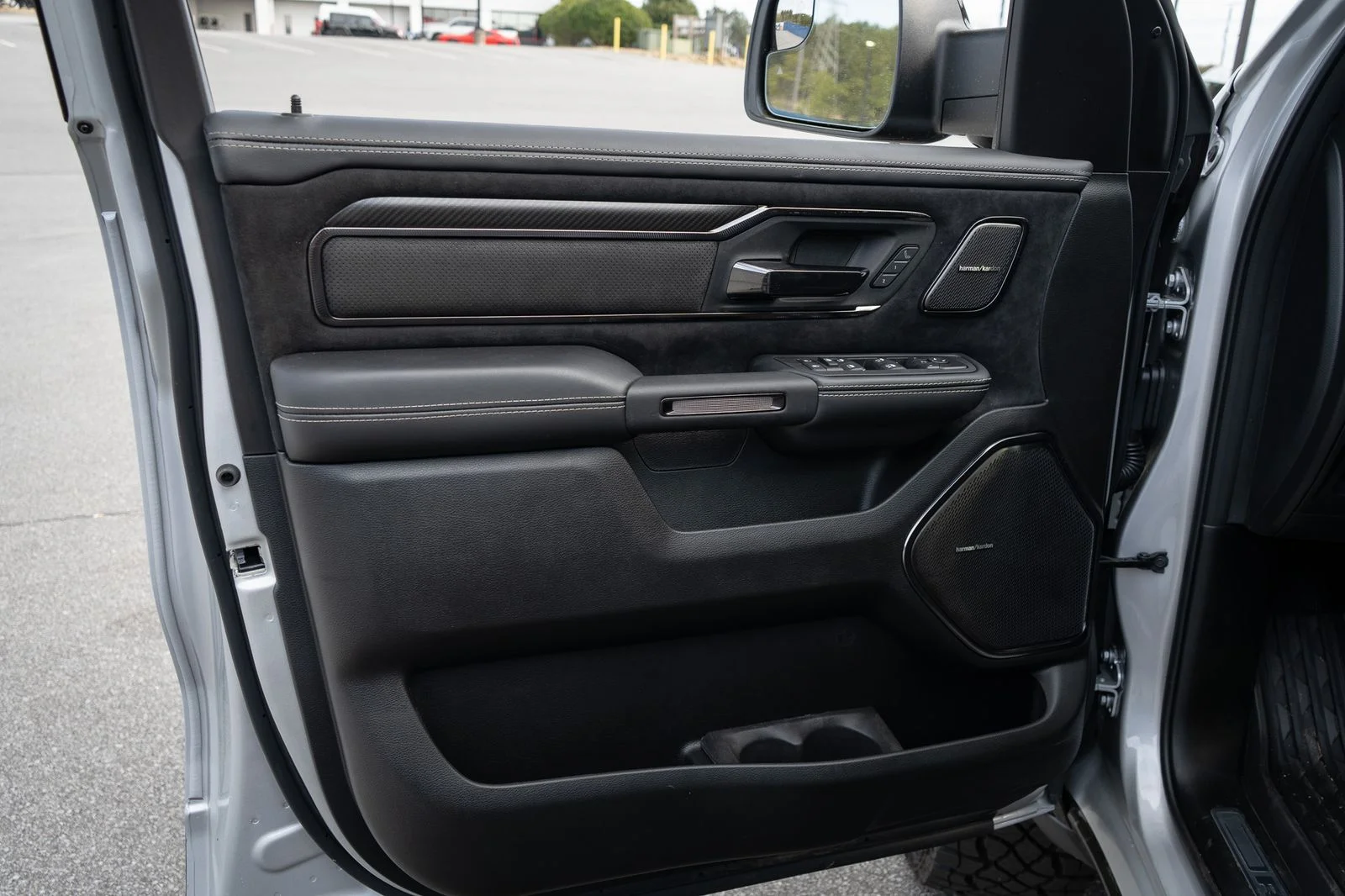 2026 RAM 1500 RHO - Photo 32