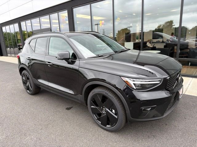 2026 Volvo XC40 B5 Ultra Ultra Black Edition AWD's photo