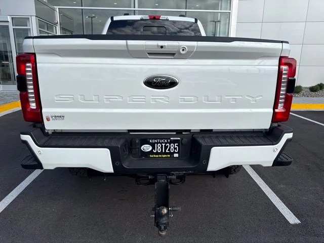 Used 2025 White Metallic Ford Lariat image 4
