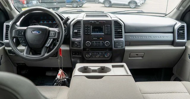 Used 2018 Black Ford XLT image 13