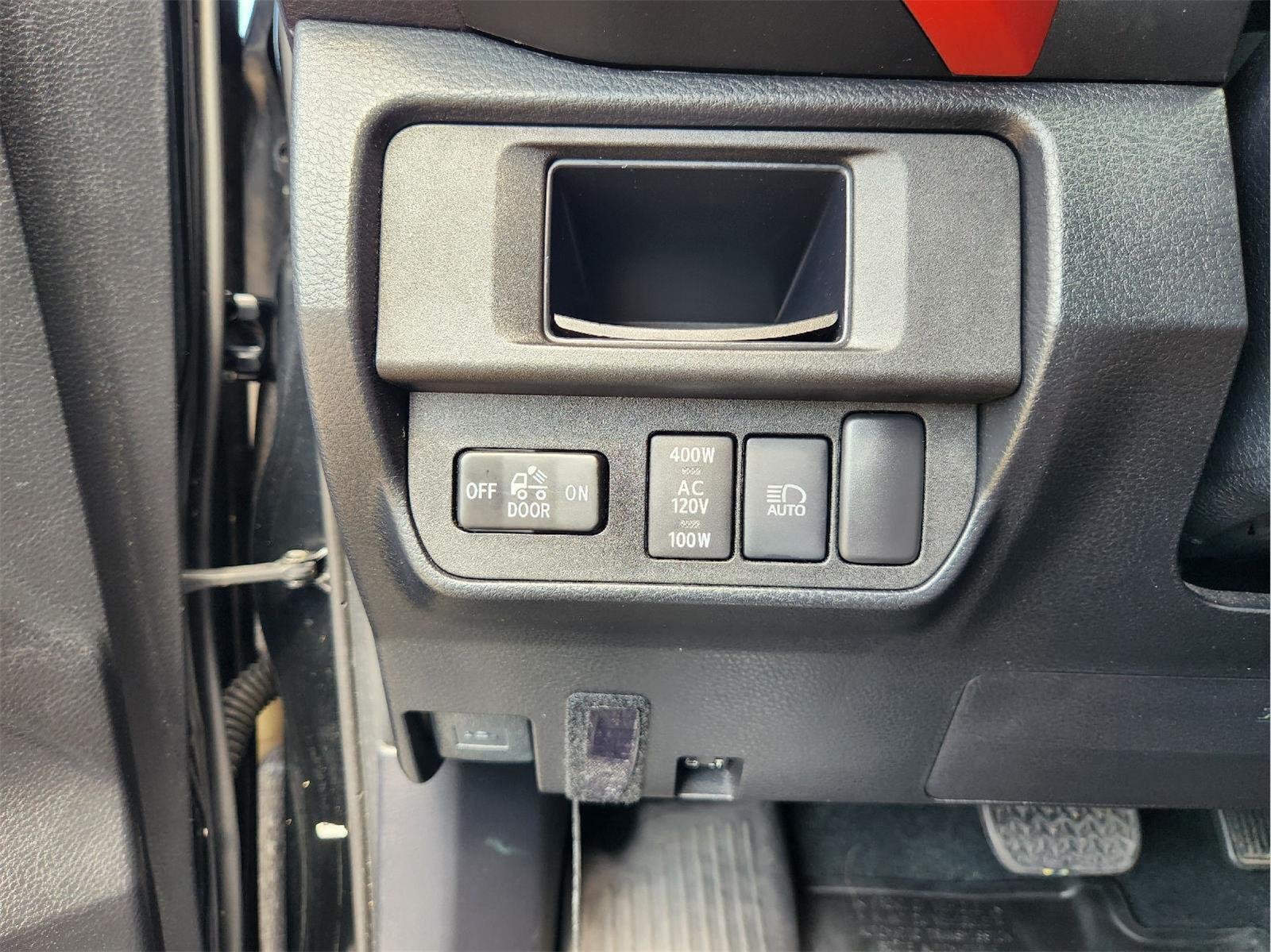 2019 Toyota Tacoma photo 21 of 33