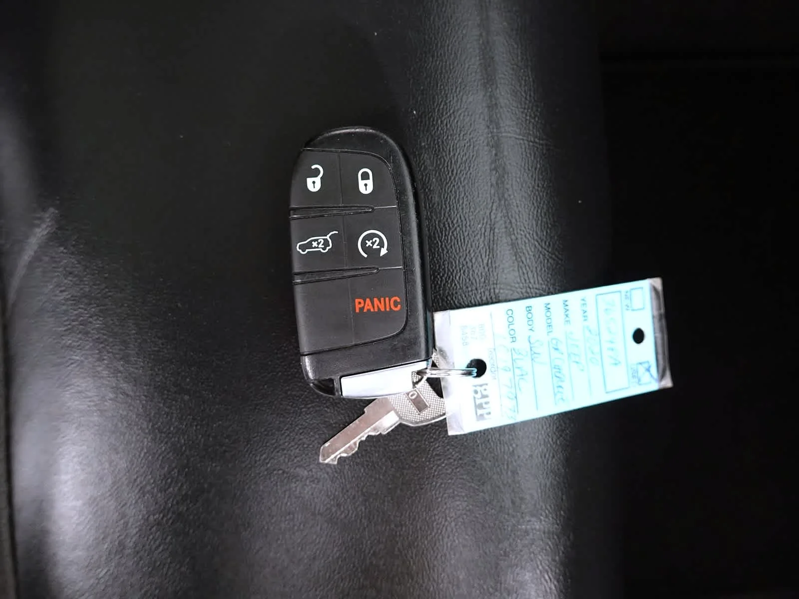 Used 2020 Diamond Black Crystal Pearlcoat Jeep Limited X image 18