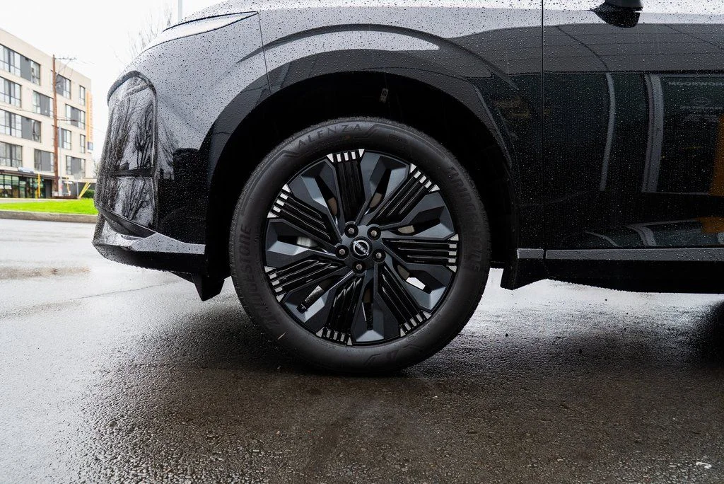 New 2026 Super Black Nissan Platinum image 7