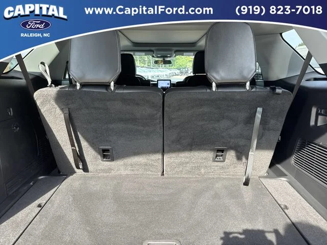 Used 2023 Red Ford XLT image 16