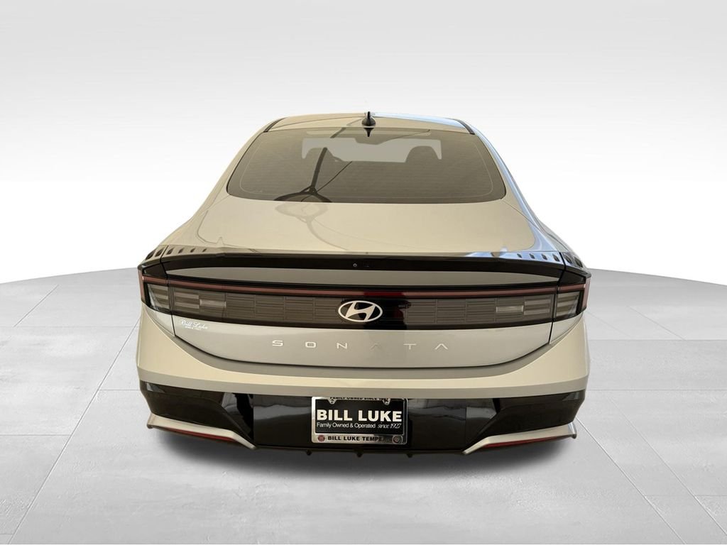 Used 2024 Silver Hyundai SEL image 6