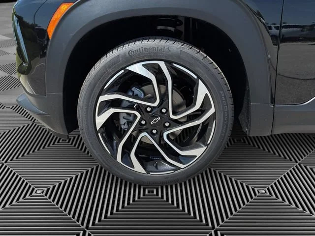 New 2026 Mosaic Black Metallic Chevrolet RS image 9