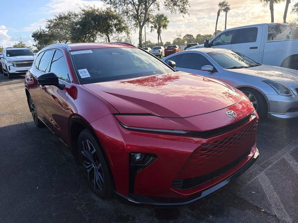 Used 2025 Red Toyota XLE image 1