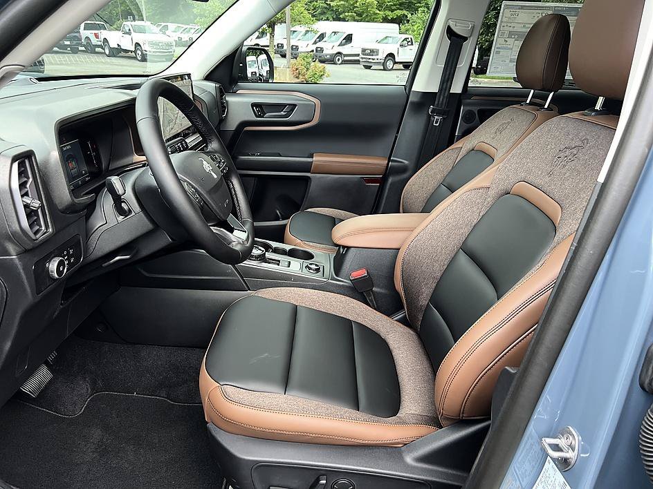 New 2026 Azure Gray Metallic Tri-Coat Ford Outer Banks® image 11