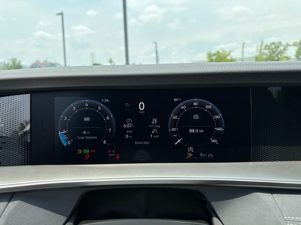 New 2026 Deep Black Pearl Volkswagen 2.0T SE image 15
