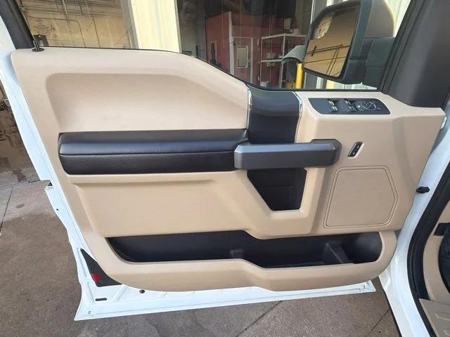 Used 2017 White Ford XLT image 16