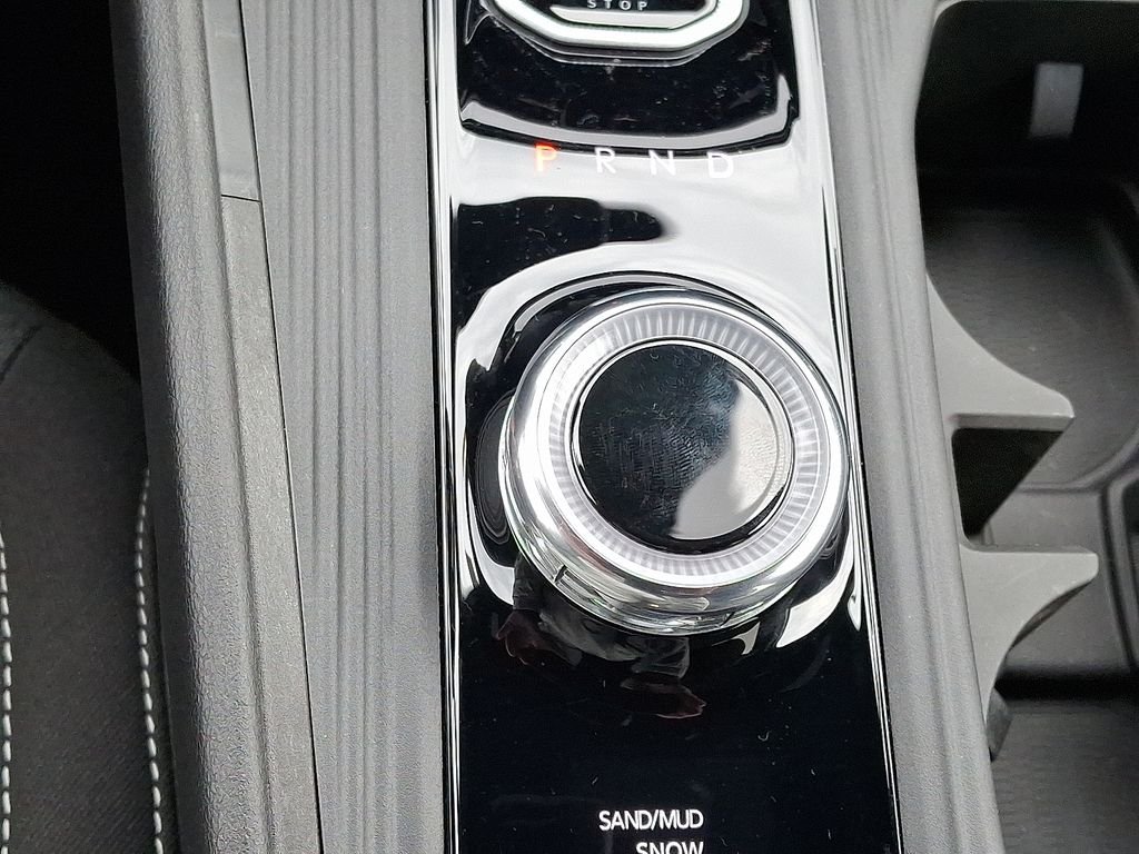 New 2026 Silver Jeep Laredo image 10