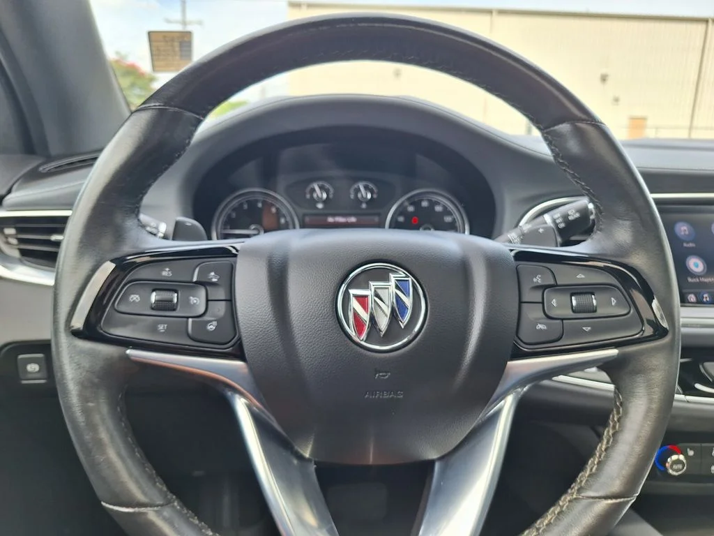 Used 2023 Black Buick Essence image 21