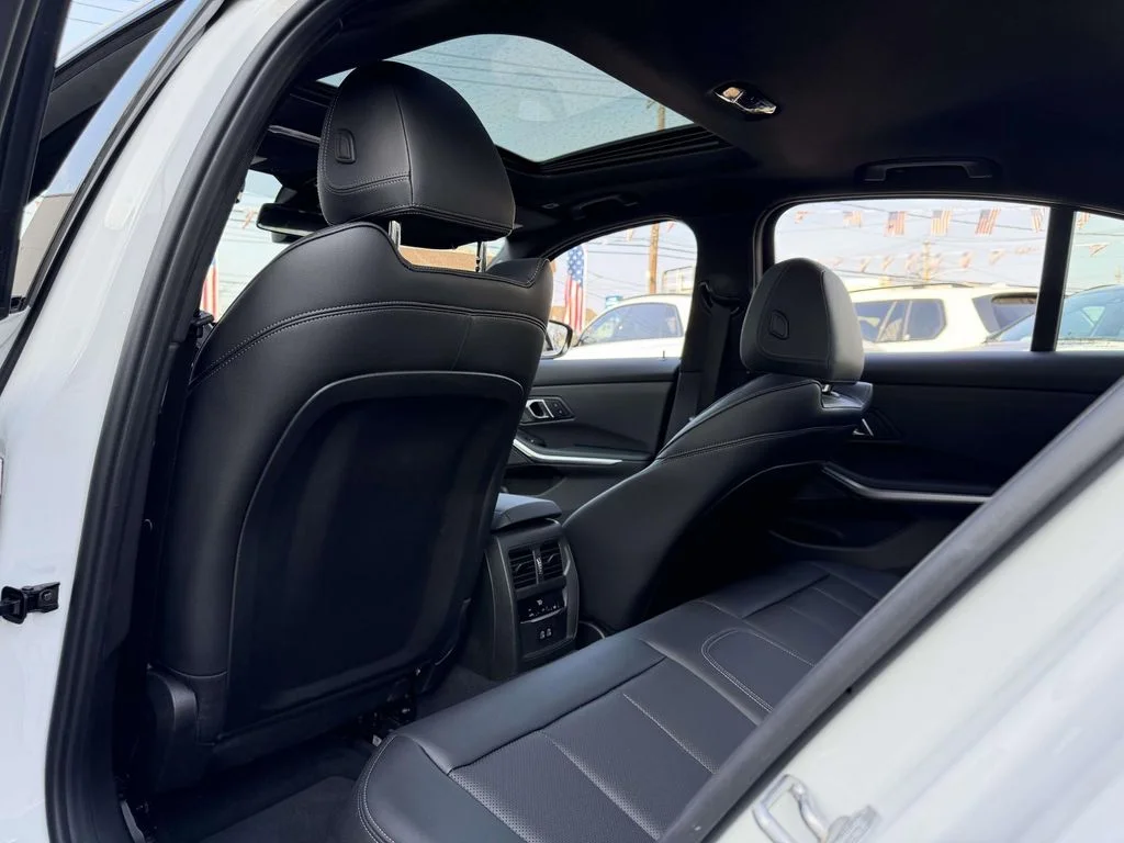Used 2026 White BMW M340i image 19