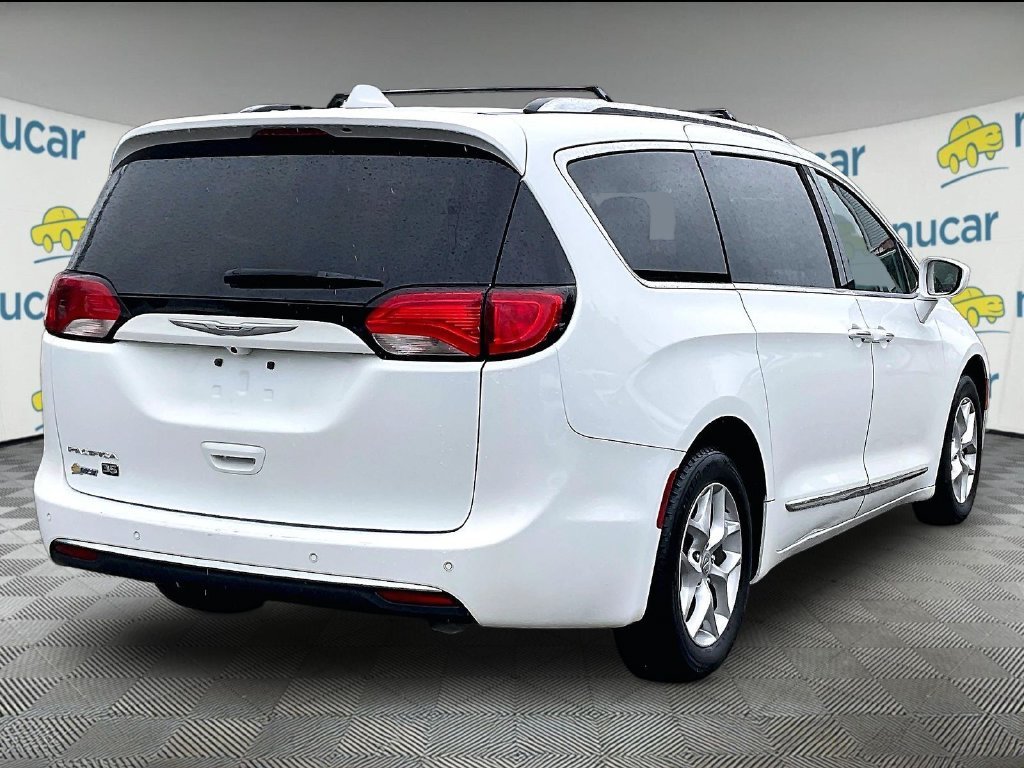 Used 2020 Bright White Clearcoat Chrysler Touring L image 6