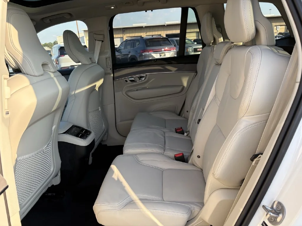 New 2026 Crystal White Volvo Ultra image 23