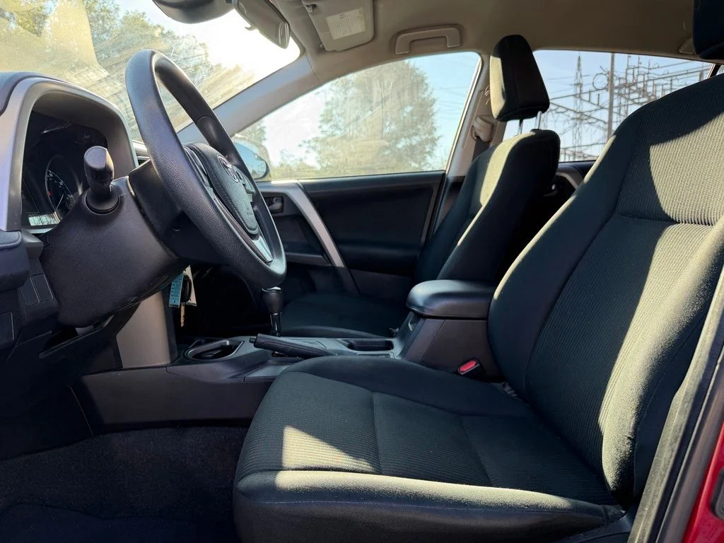 Used 2018 Red Toyota LE image 16