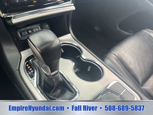 Used 2022 White Jeep Limited image 29