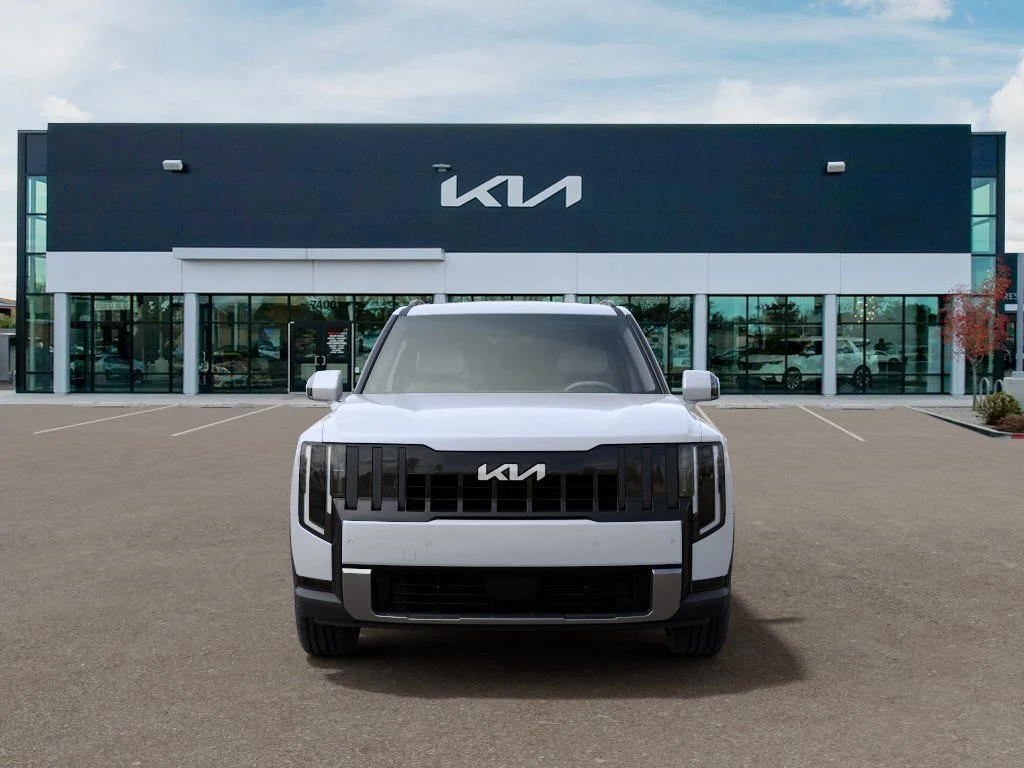 New 2027 White Kia S image 2