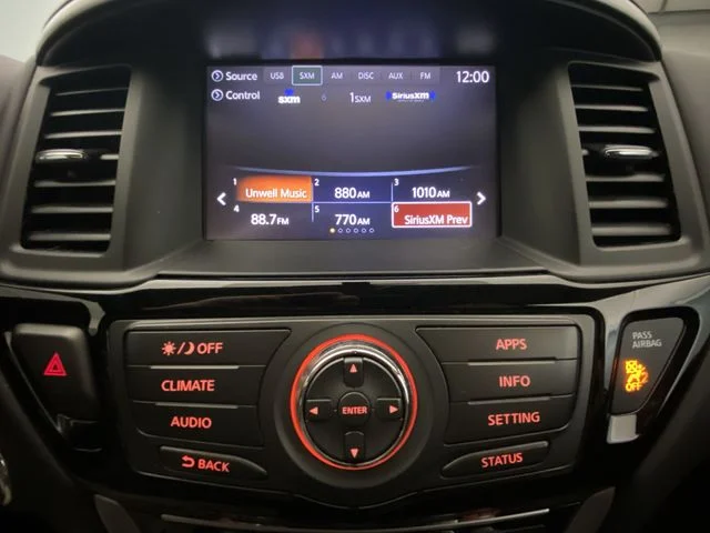 Used 2019 Silver Nissan S image 16