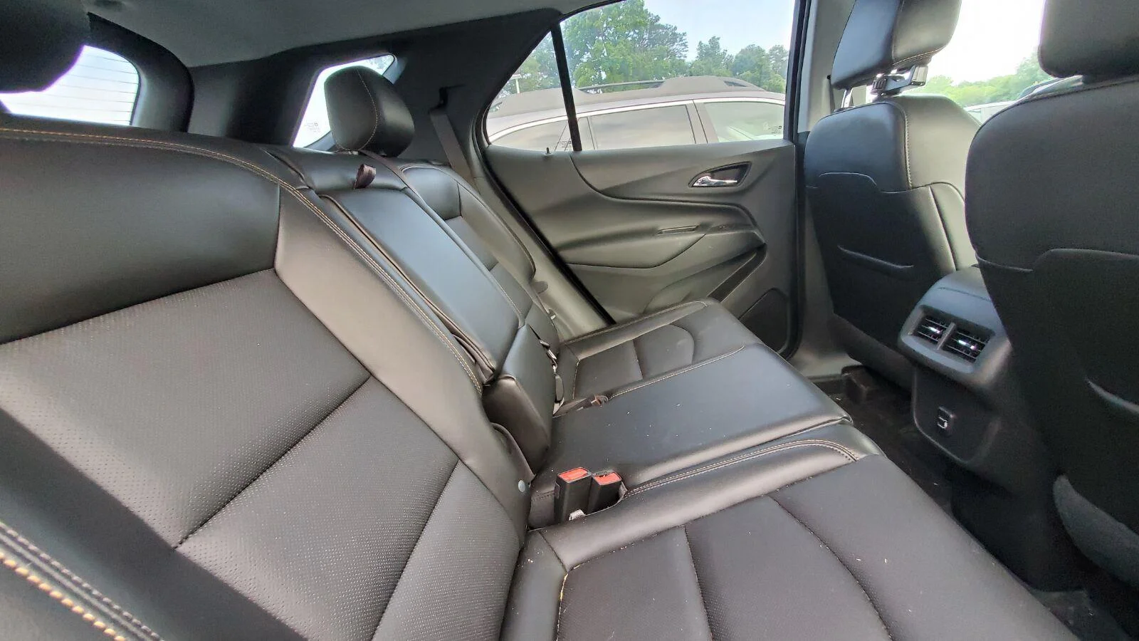 Used 2021 SILVER ICE METALLIC Chevrolet LT image 6