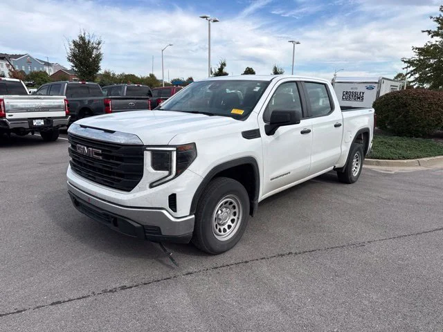 Used 2023 Summit White GMC Pro image 3