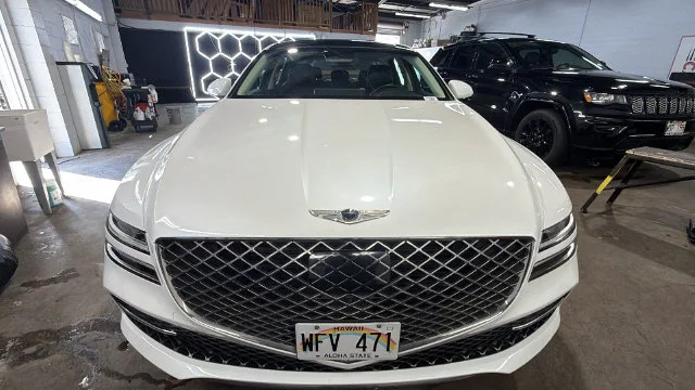 Used 2021 White Genesis 2.5T image 8