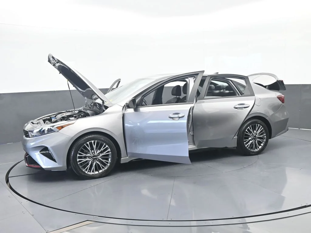 Used 2023 Steel Gray Kia GT-Line image 79