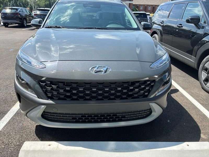 Used 2023 Gray Hyundai SEL image 11