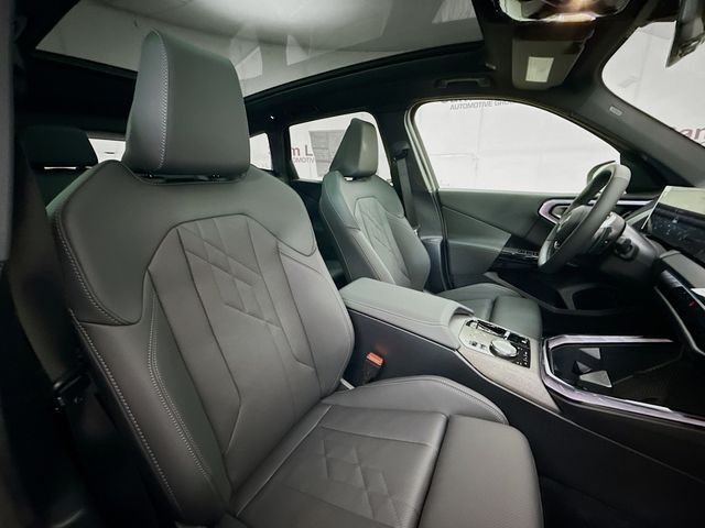 New 2026 Alpine White BMW 30 xDrive image 27