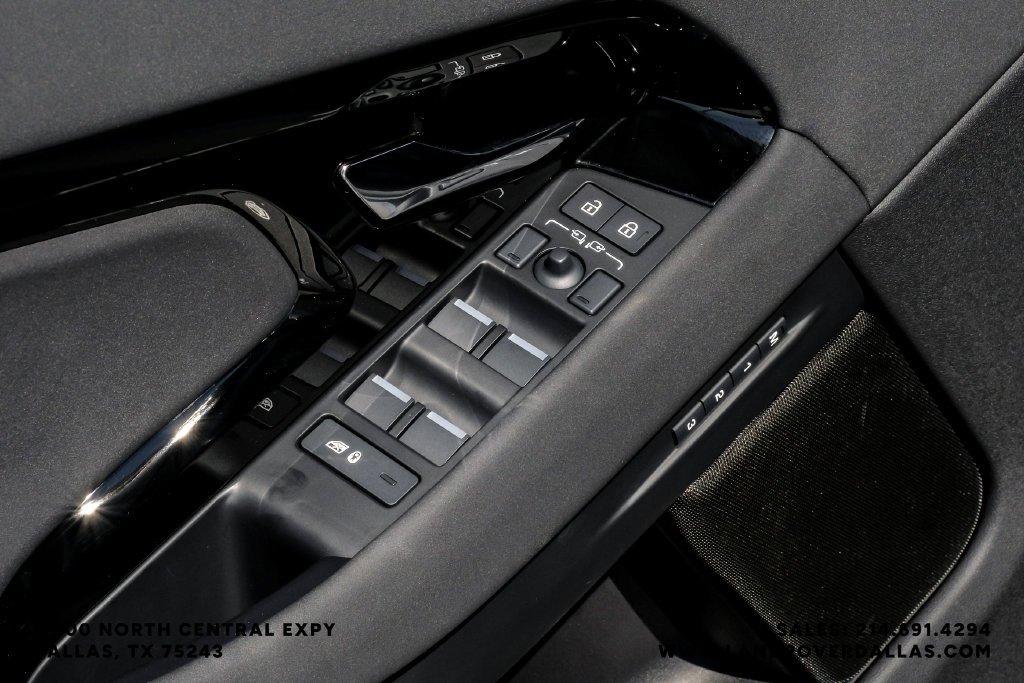 Used 2026 Silver Land Rover S image 40