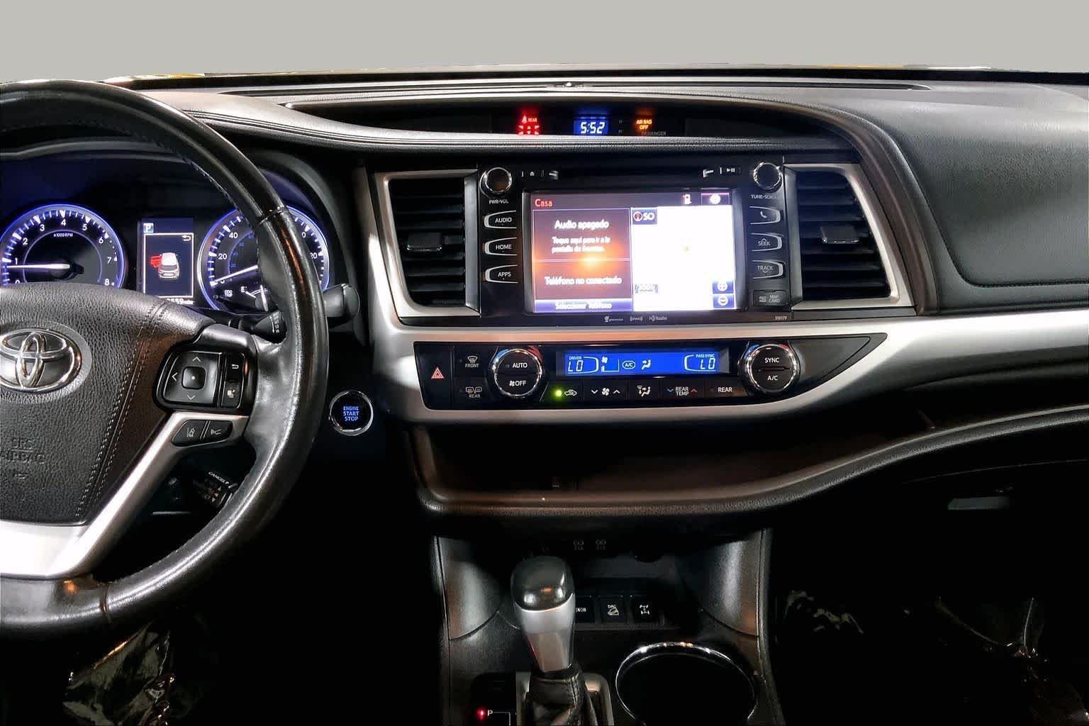 Used 2018 Predawn Gray Mica Toyota XLE image 7