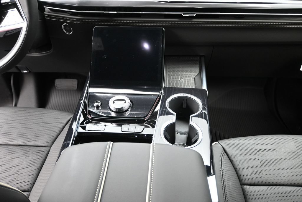 2026 Cadillac Escalade Sport - Photo 20
