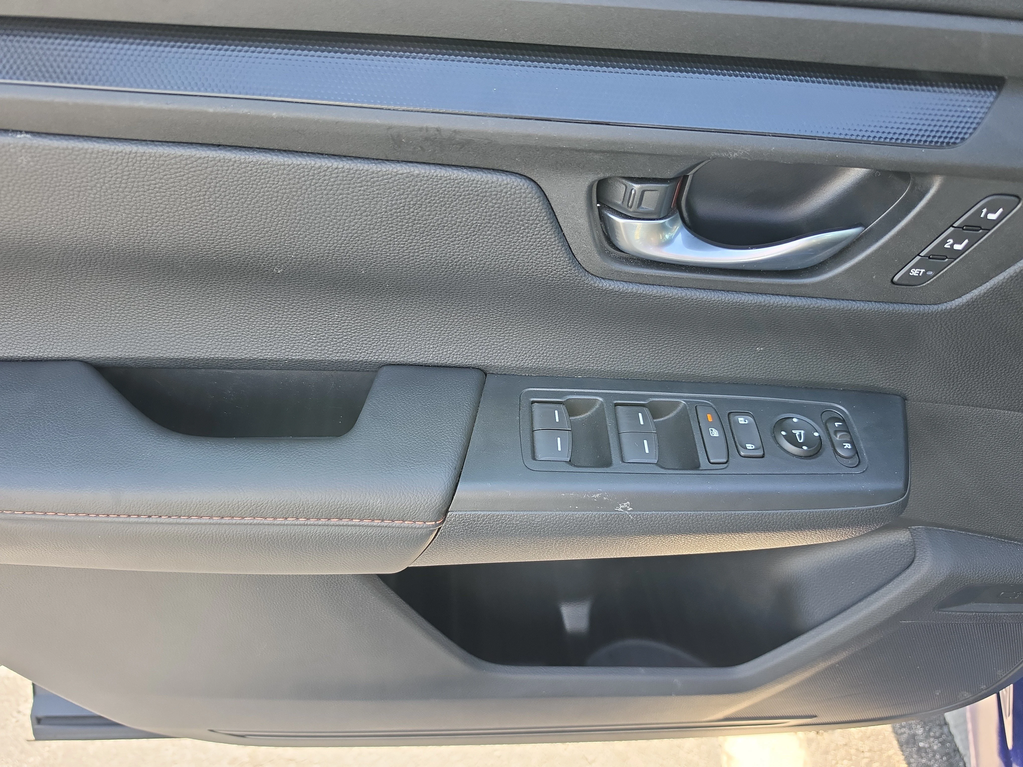 2025 Honda CR-V Sport-L - Photo 14