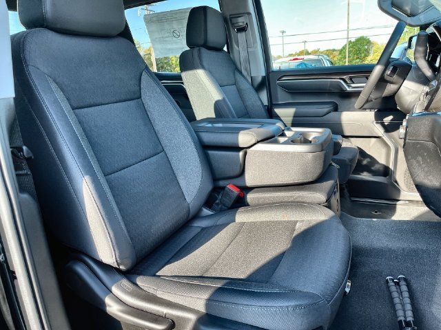 2026 Chevrolet Silverado 1500 photo 32 of 40