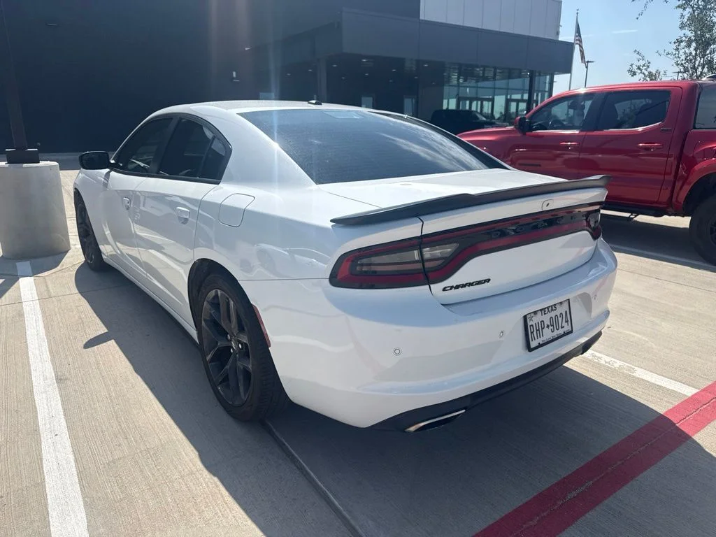 Used 2021 White Dodge SXT image 2