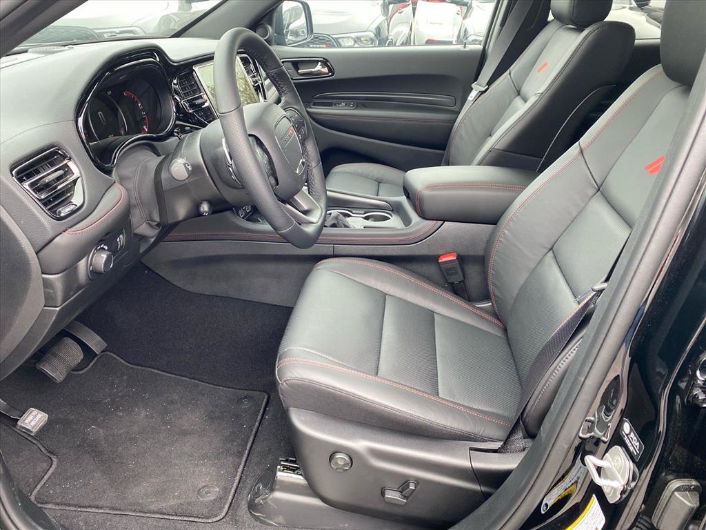 New 2026 Diamond Black Clear-Coat Exterior Paint Dodge GT Plus image 5