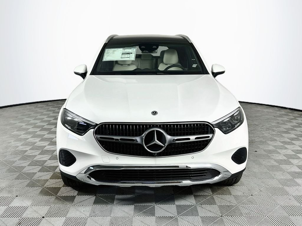 New 2026 Polar White Mercedes-Benz GLC 300 image 2