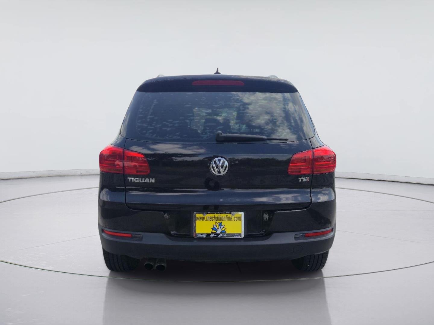 Used 2017  VOLKSWAGEN  image 4