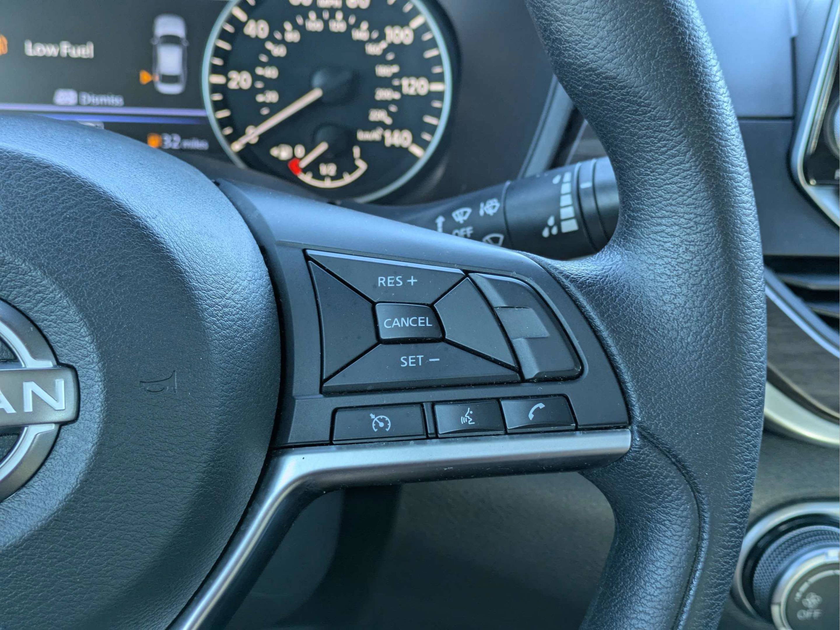 Used 2023 Super Black Nissan 2.5 SV image 25