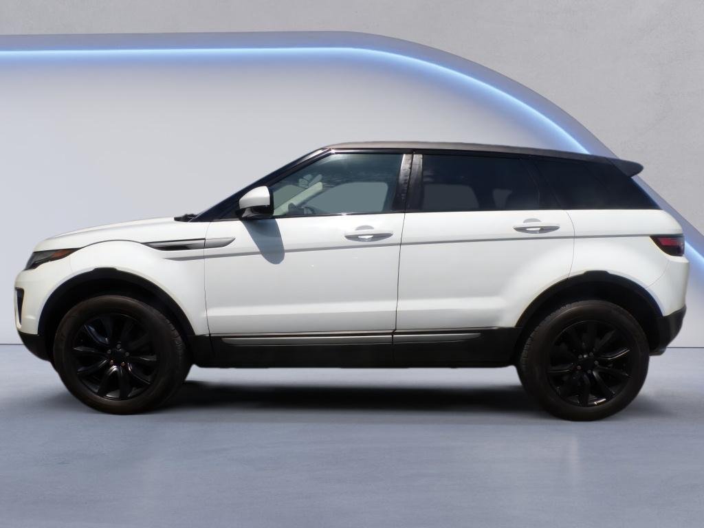 Used 2018 Fuji White Land Rover SE image 8
