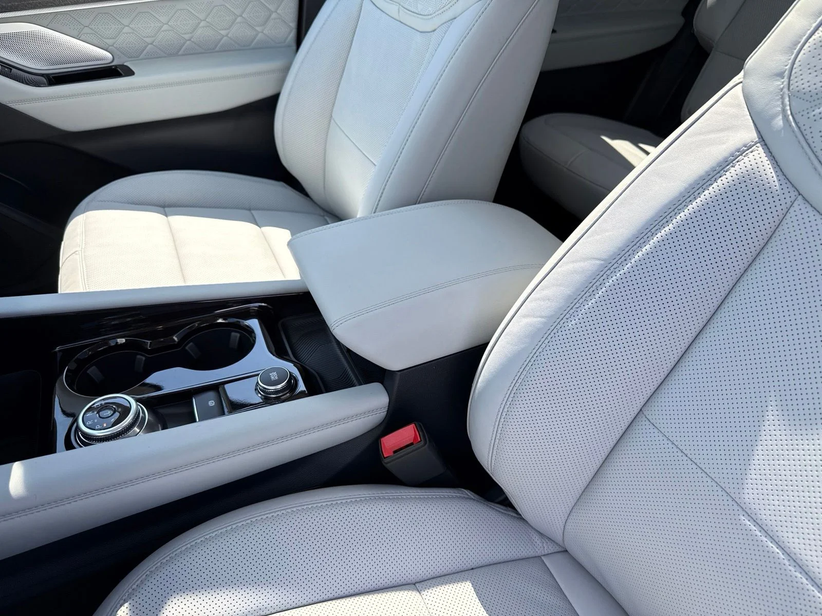 New 2026 Agate Black Metallic Ford Platinum™ image 26