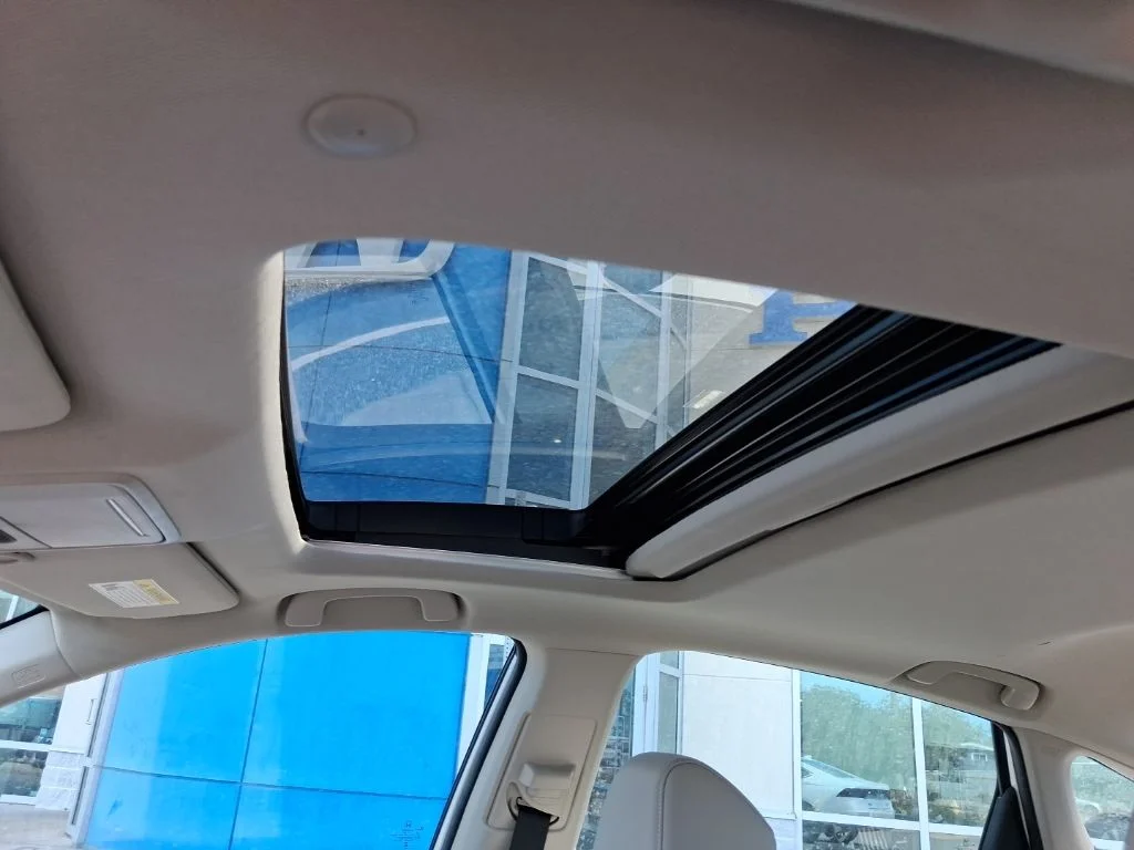 Used 2024  Honda Touring image 19